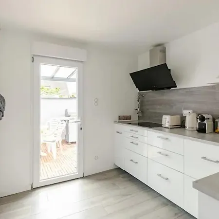 Maisonnette Avec Terrasse Στρασβούργο