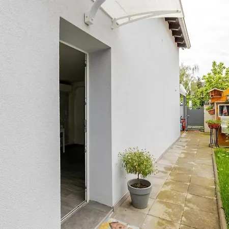 Pensión Maisonnette Avec Terrasse